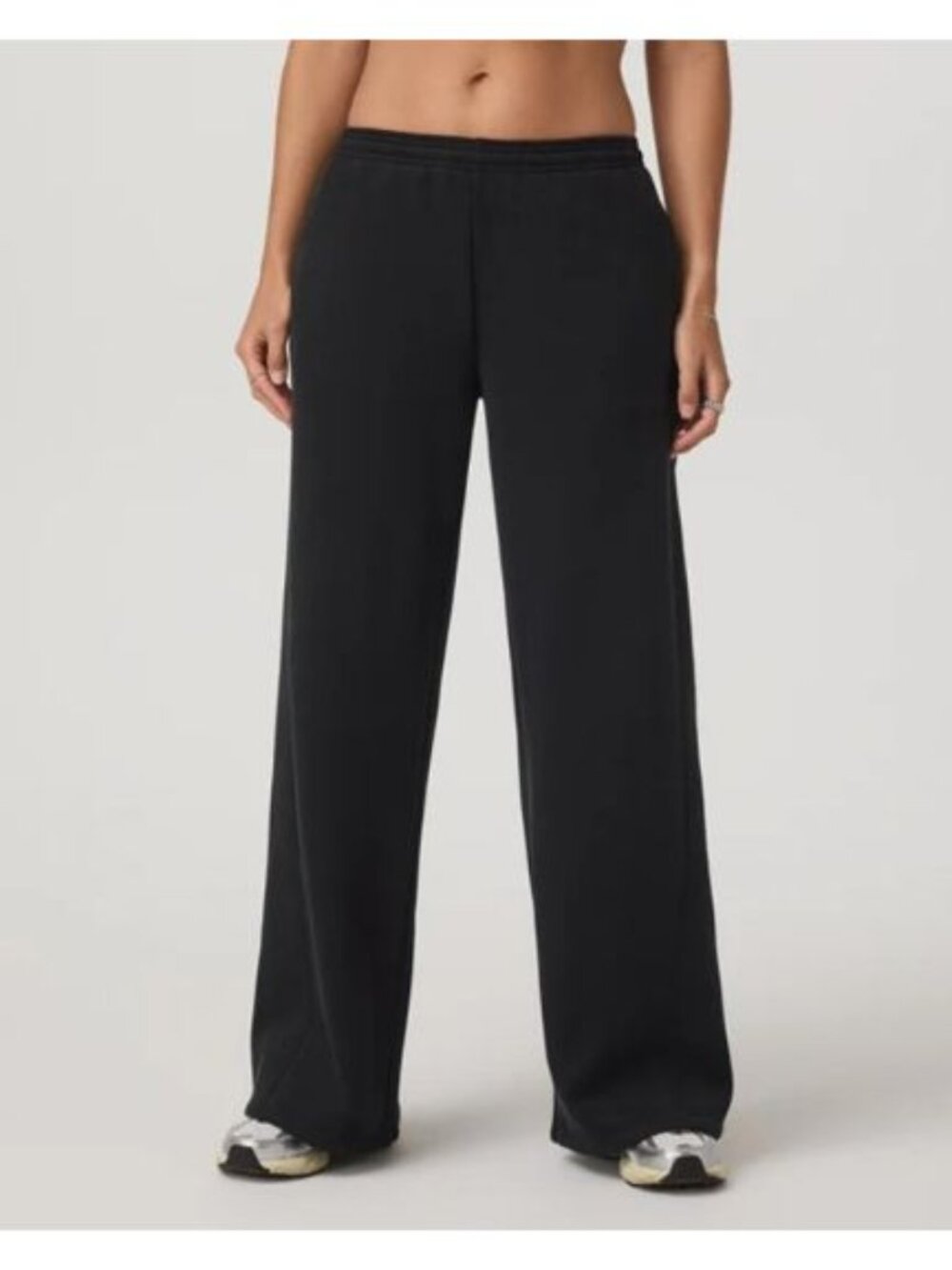Vuori Restore Ultra Wideleg Sweatpant in Black